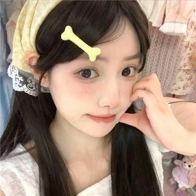 九尾藏不住海报